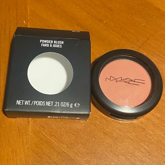 MAC Powder Blush Melba - Picture 4 of 15
